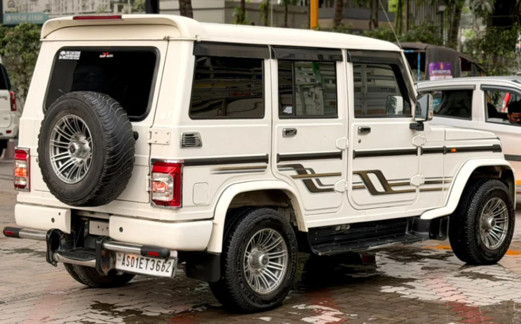 MAHINDRA Bolero - Thumbnail 3