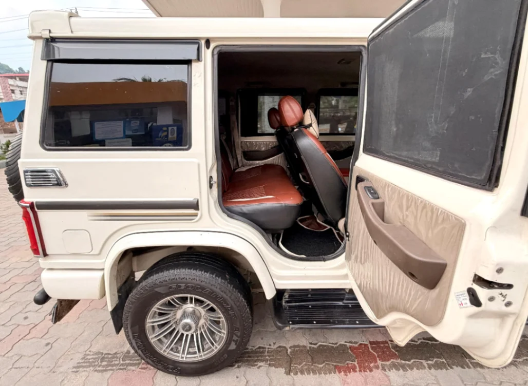 MAHINDRA Bolero - Thumbnail 9