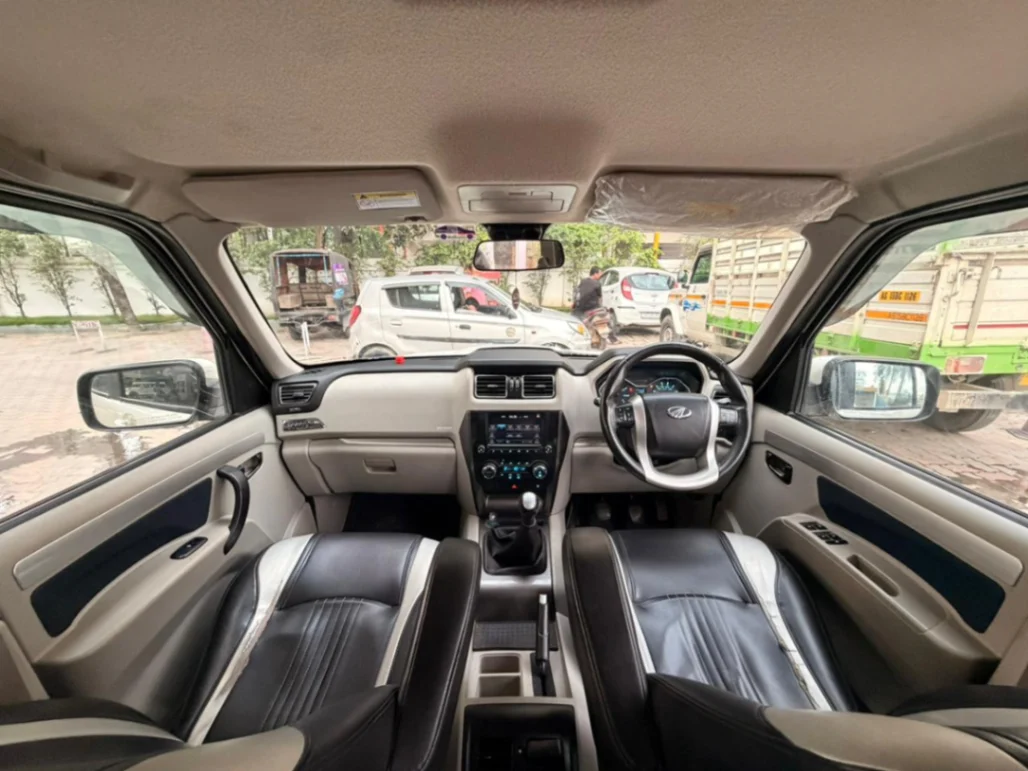 MAHINDRA SCORPIO - Thumbnail 5