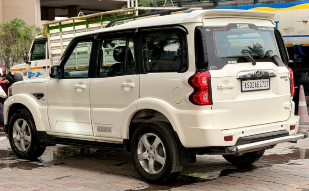 MAHINDRA SCORPIO - Thumbnail 11