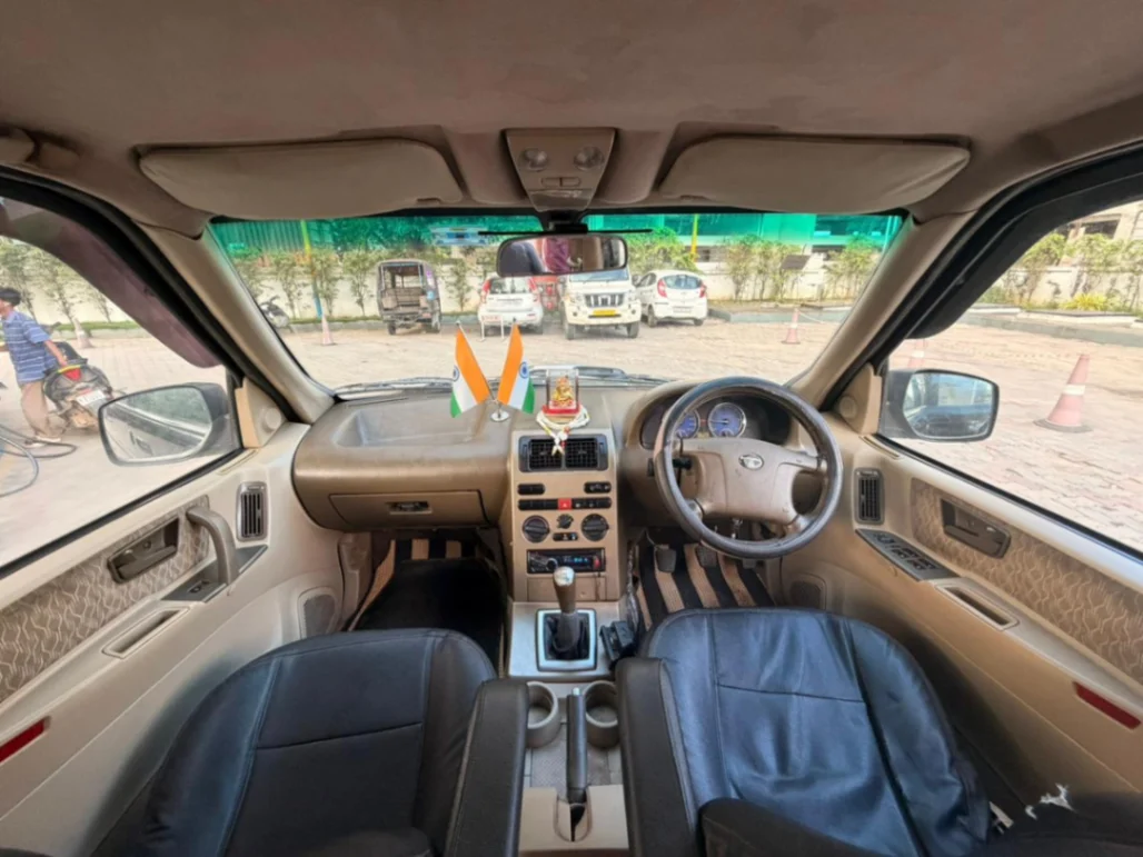 Tata Safari - Thumbnail 5