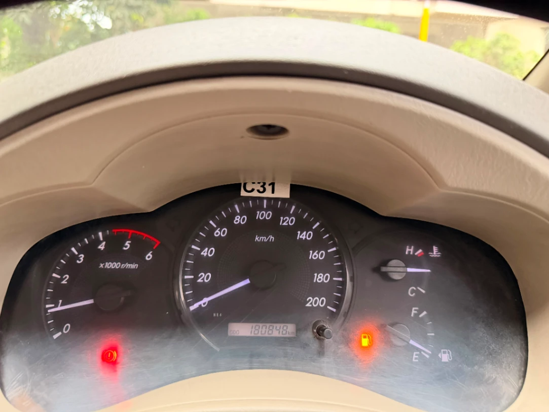 Toyota Innova - Thumbnail 9