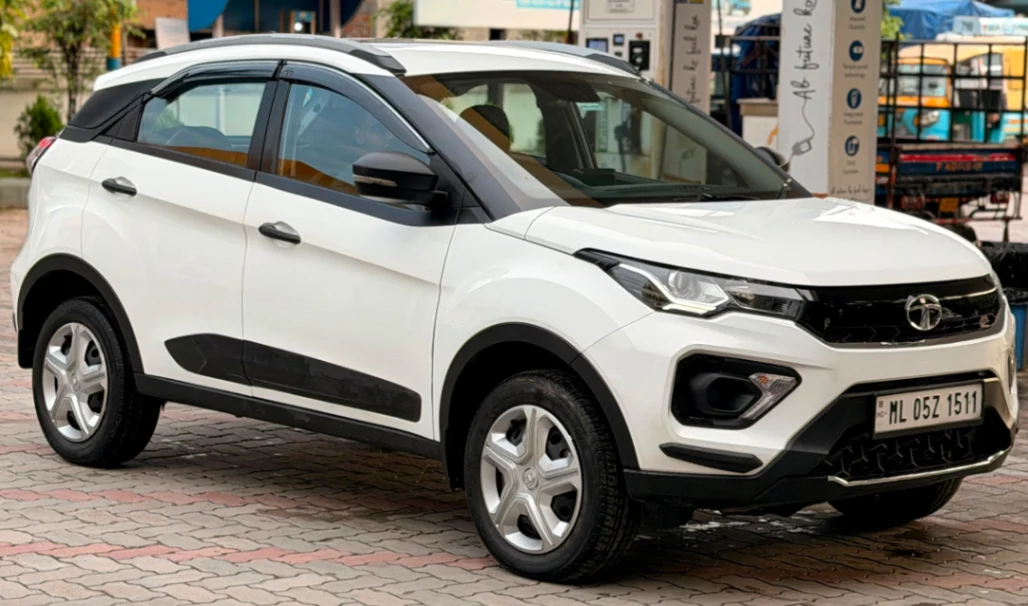 Tata Nexon - Thumbnail 3