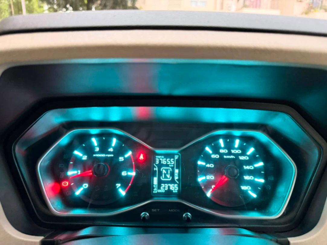 Mahindra Scorpio - Thumbnail 6