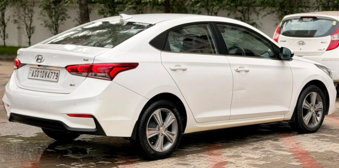 Hyundai Verna - Thumbnail 6
