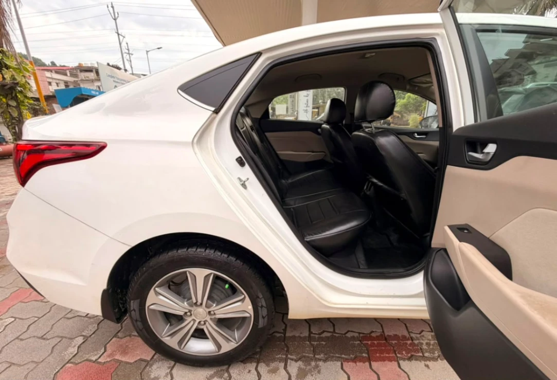 Hyundai Verna - Thumbnail 10