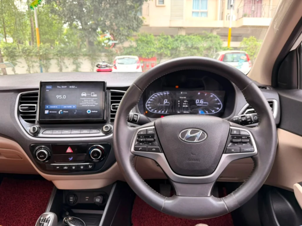 Hyundai Verna - Thumbnail 10