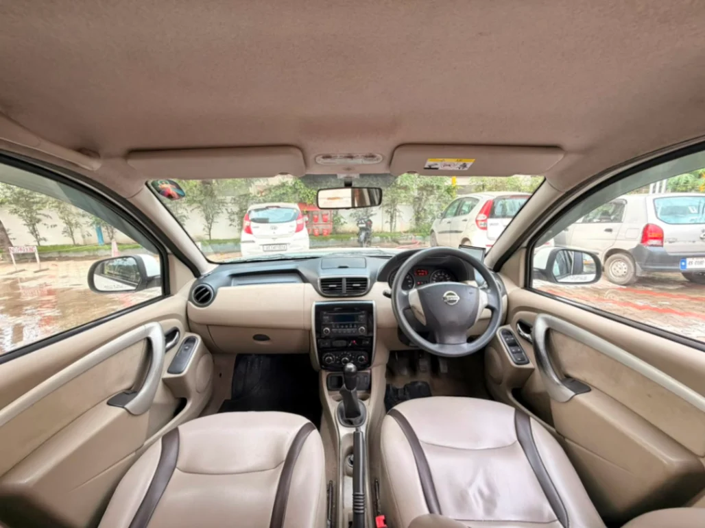 Nissan Terrano - Thumbnail 8