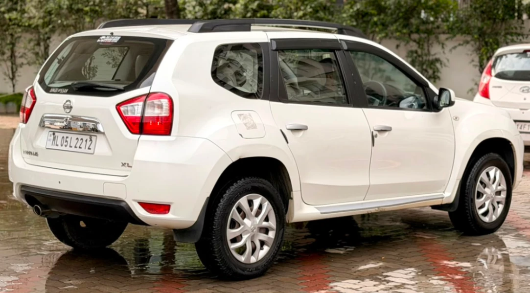 Nissan Terrano - Thumbnail 13