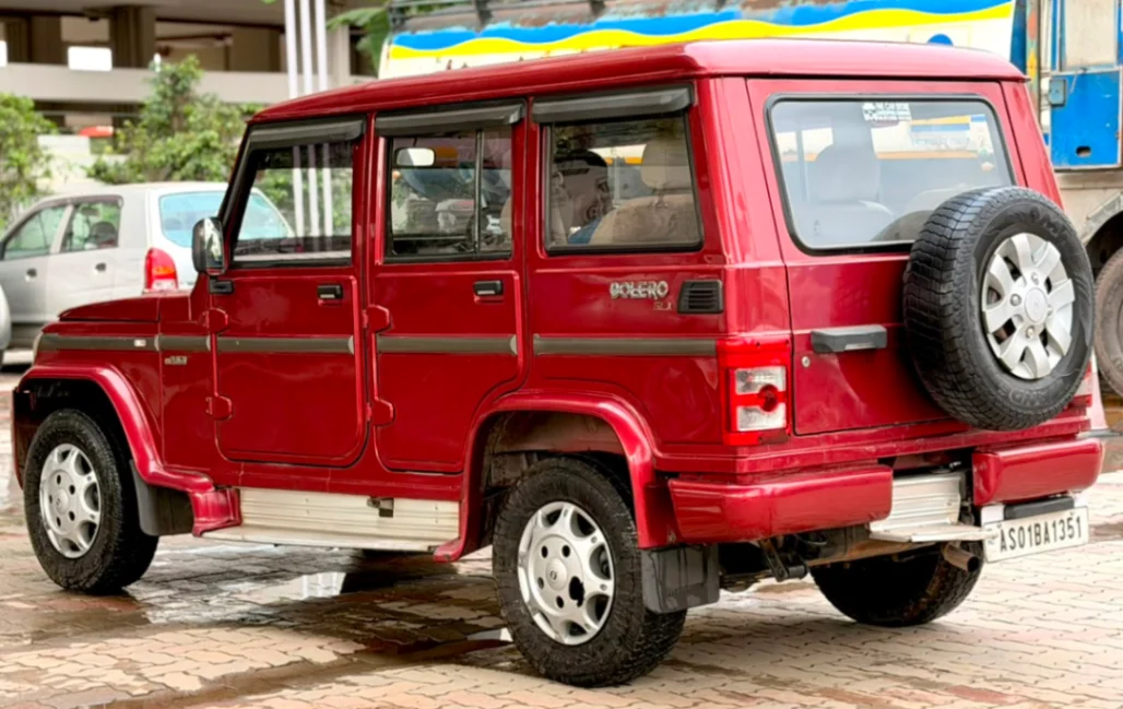 Mahindra Bolero - Thumbnail 11