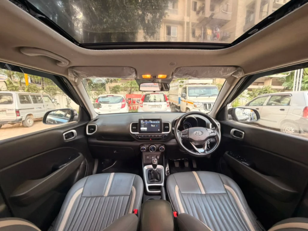 Hyundai Venue - Thumbnail 7