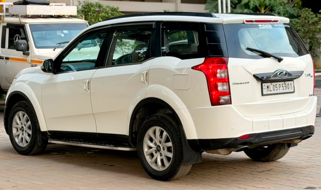 Mahindra XUV 500 - Thumbnail 4