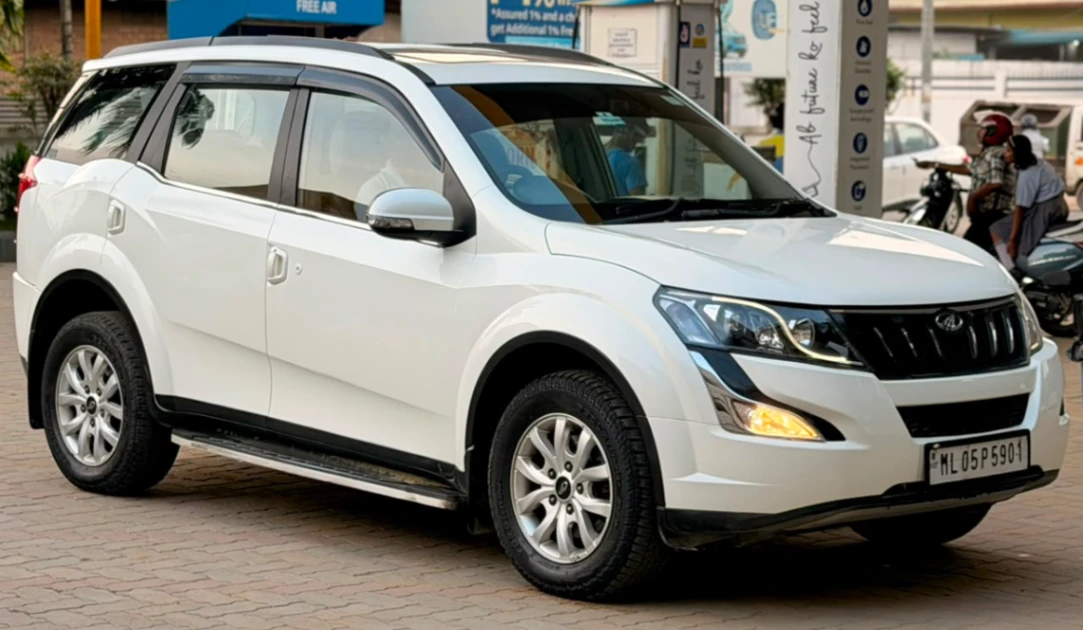 Mahindra XUV 500 - Thumbnail 5
