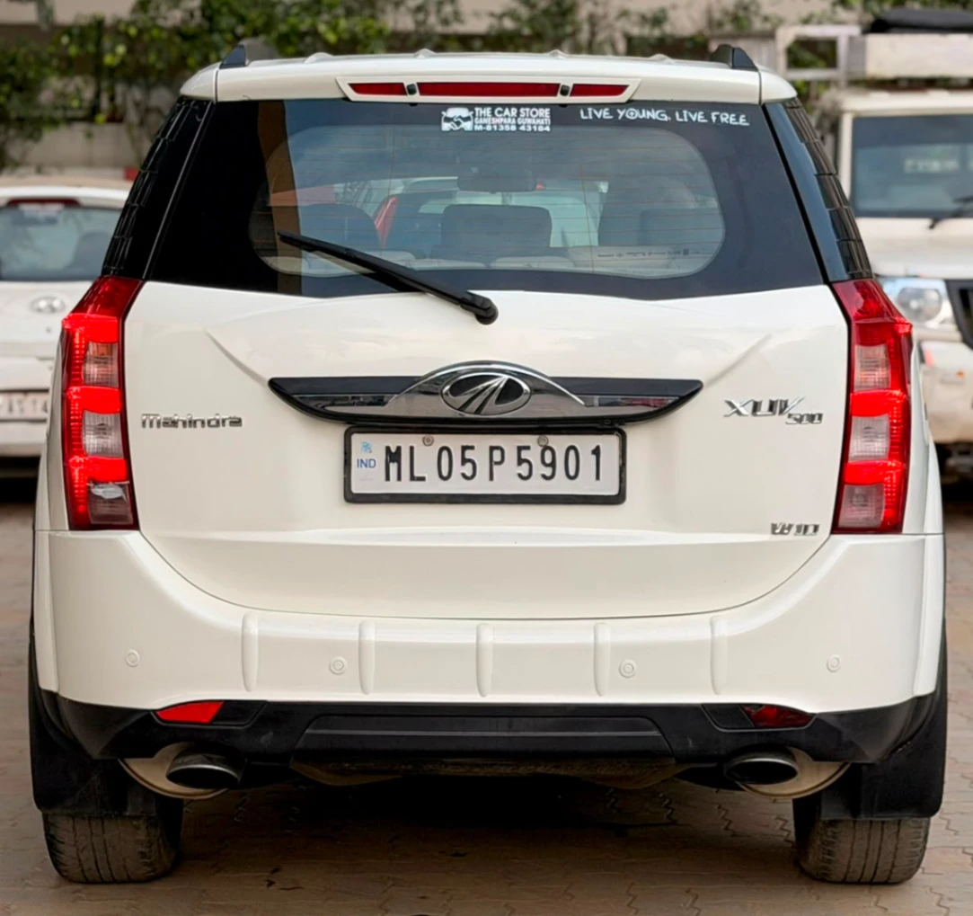 Mahindra XUV 500 - Thumbnail 11