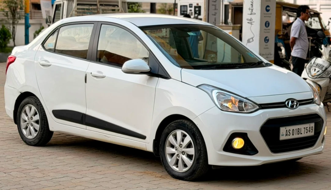 Hyundai Xcent - Thumbnail 8