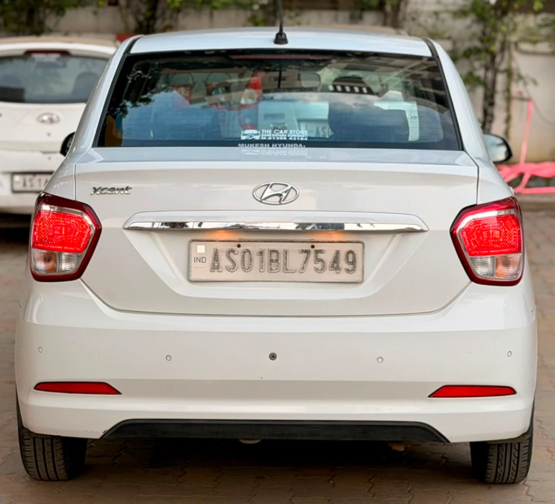Hyundai Xcent - Thumbnail 12