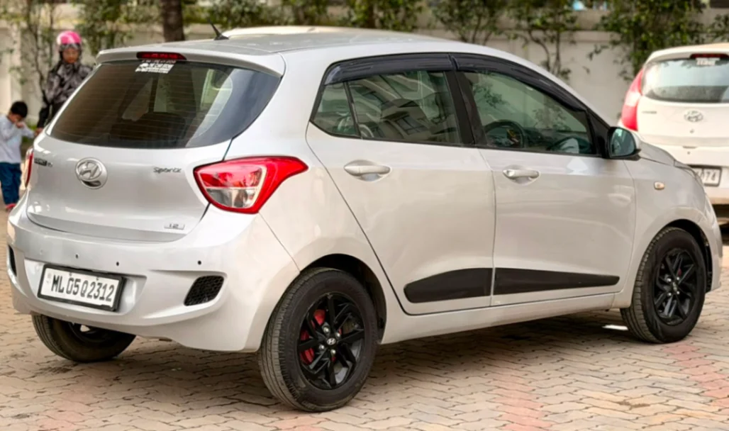 Hyundai Grand i10 - Thumbnail 9