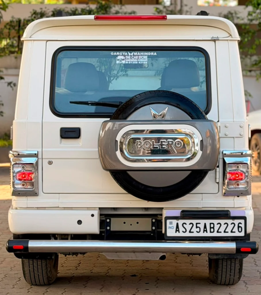 Mahindra Bolero - Thumbnail 4