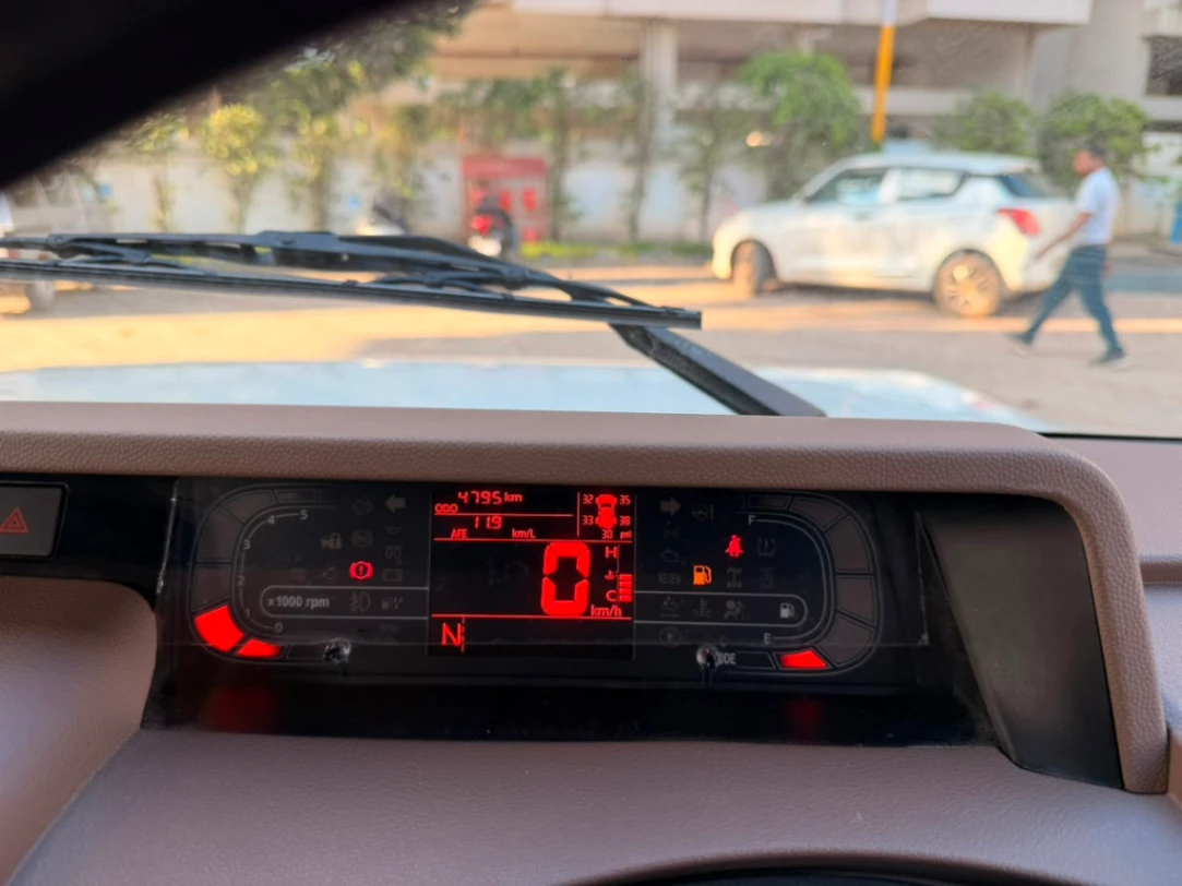 Mahindra Bolero - Thumbnail 12