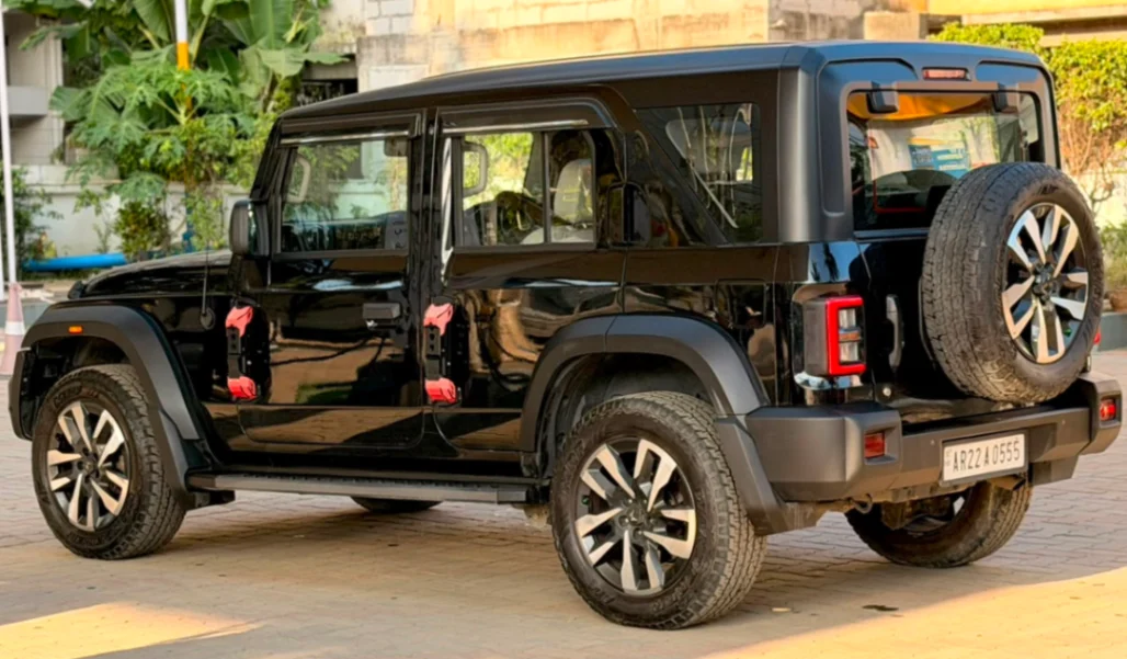 Mahindra THAR ROXX - Thumbnail 10