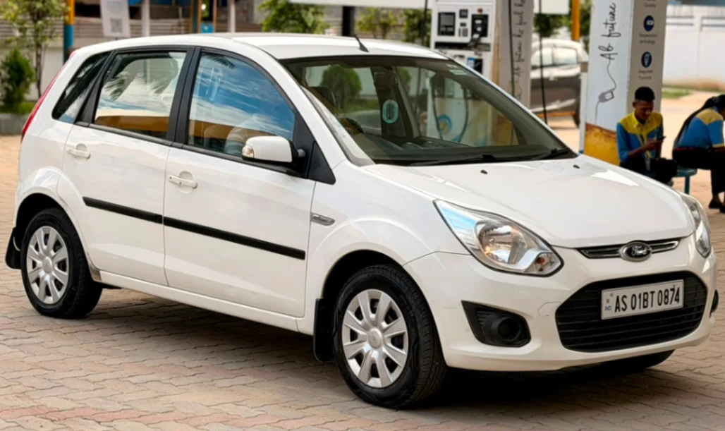 Ford Figo - Thumbnail 8