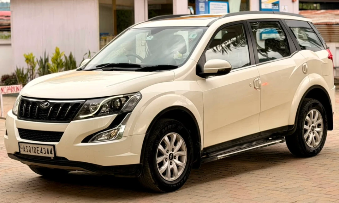 Mahindra XUV 500 - Thumbnail 4