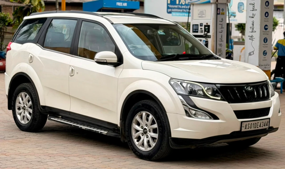 Mahindra XUV 500 - Thumbnail 10