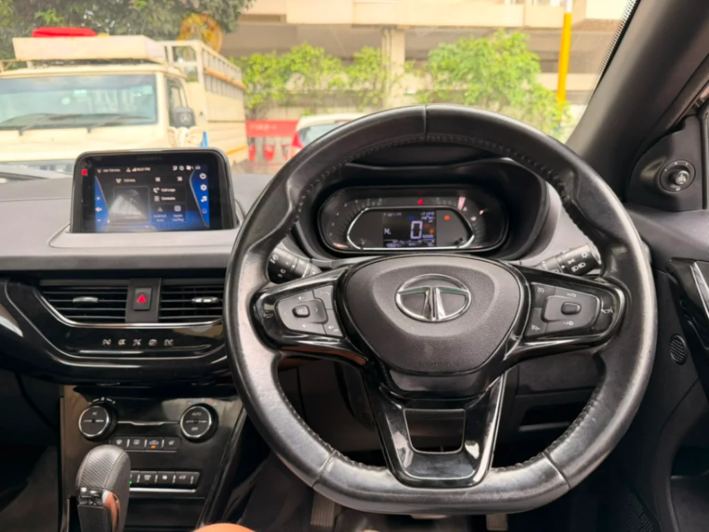 Tata Nexon - Thumbnail 9