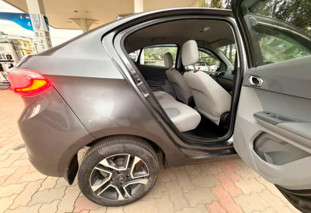 Tata TIGOR - Thumbnail 12