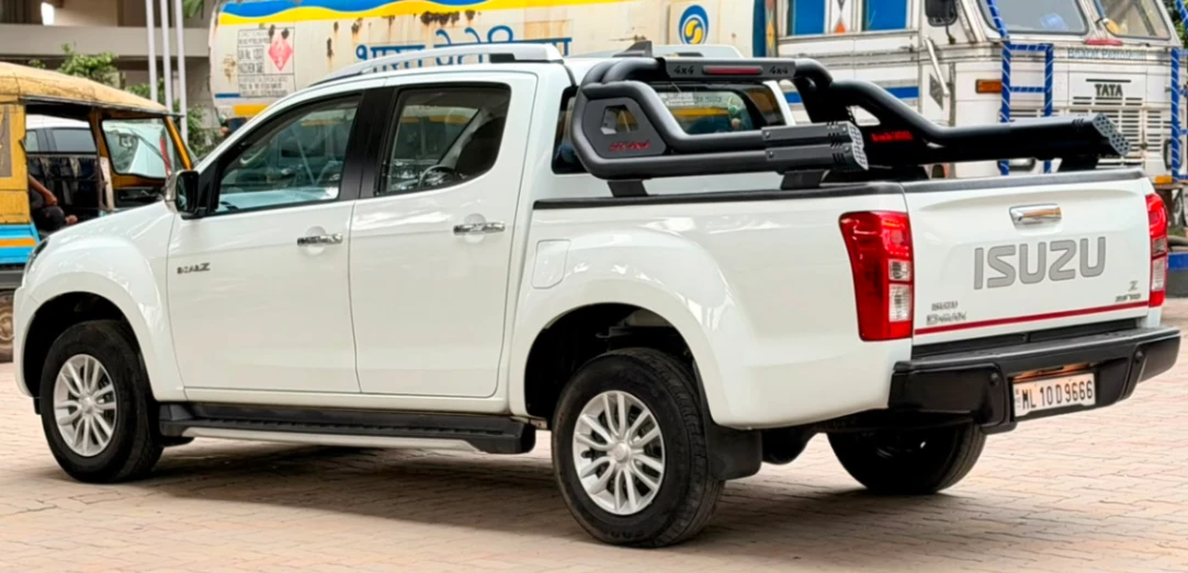 ISUZU S-CAB - Thumbnail 4