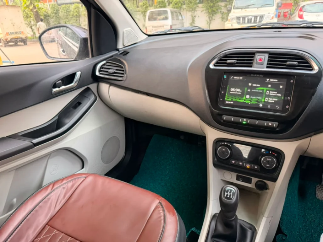 Tata Tiago - Thumbnail 4