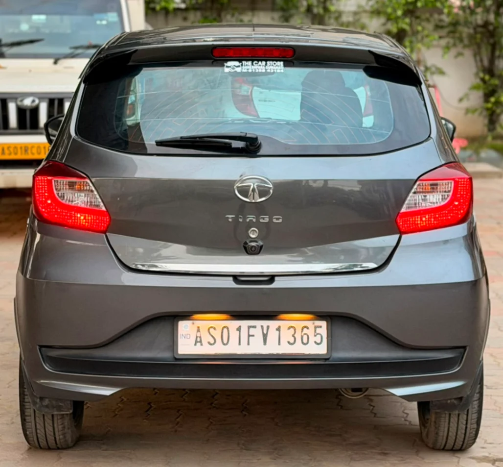 Tata Tiago - Thumbnail 8