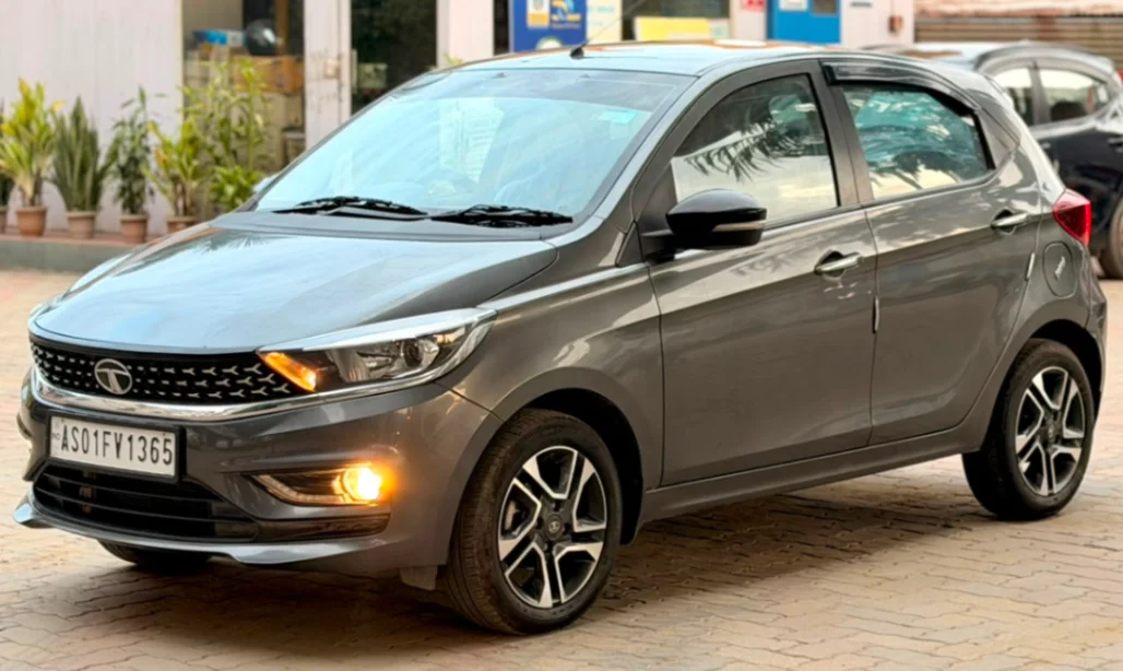 Tata Tiago - Thumbnail 9