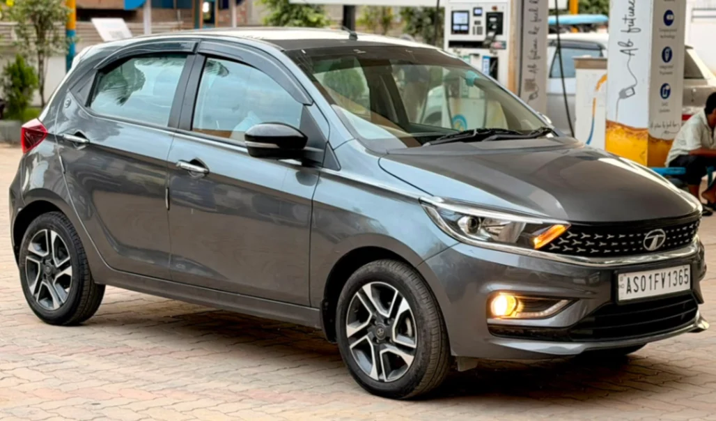 Tata Tiago - Thumbnail 10