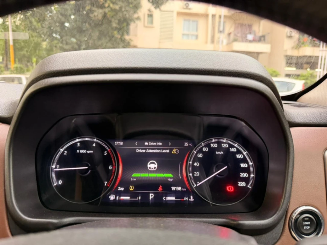 Mahindra Scorpio N - Thumbnail 10