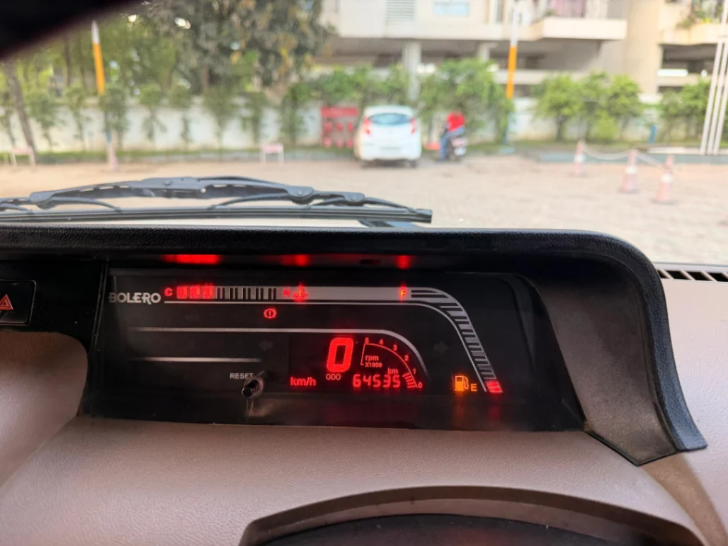 Mahindra Bolero - Thumbnail 8