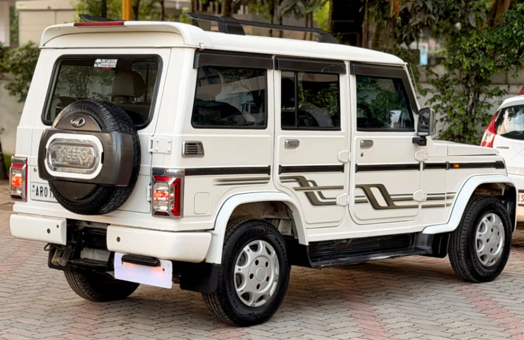 Mahindra Bolero - Thumbnail 11