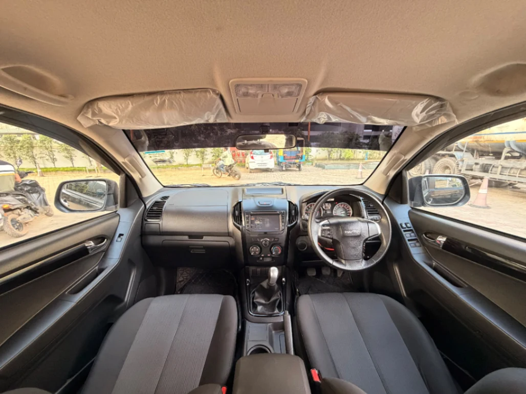 Isuzu S-CAB - Thumbnail 5