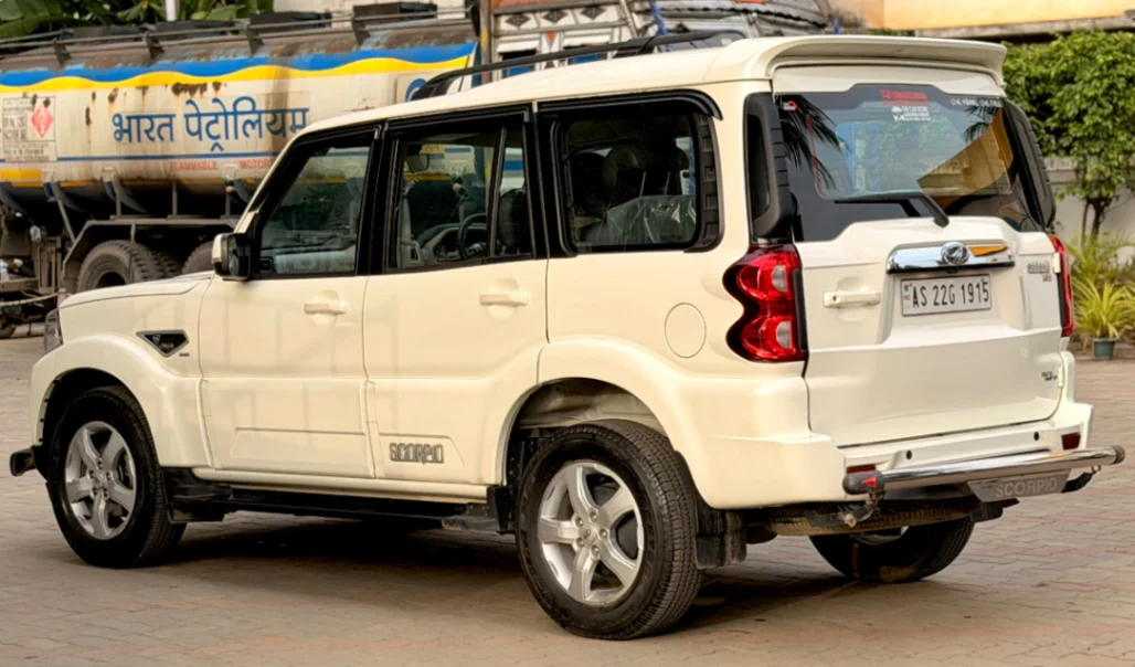 Mahindra SCORPIO - Thumbnail 11