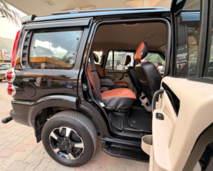 Mahindra Scorpio S11 - Thumbnail 9