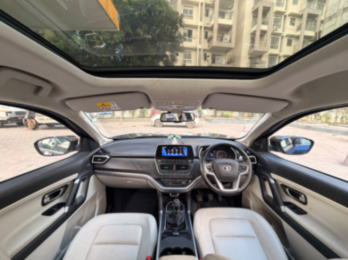 Tata Safari - Thumbnail 5