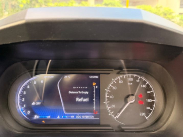 Tata Safari - Thumbnail 7