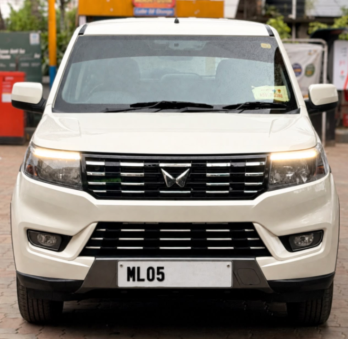 Mahindra Bolereo neo
