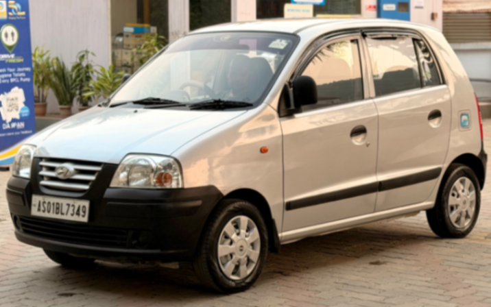 Hyundai Santro - Thumbnail 2