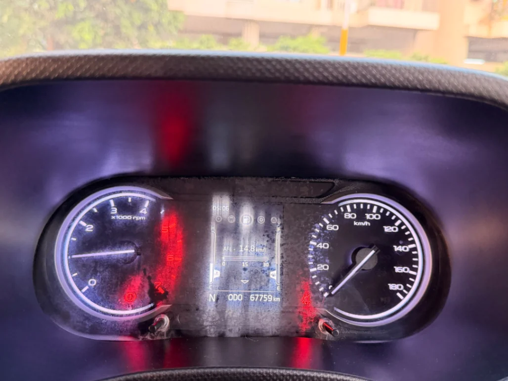 Mahindra Bolero - Thumbnail 8