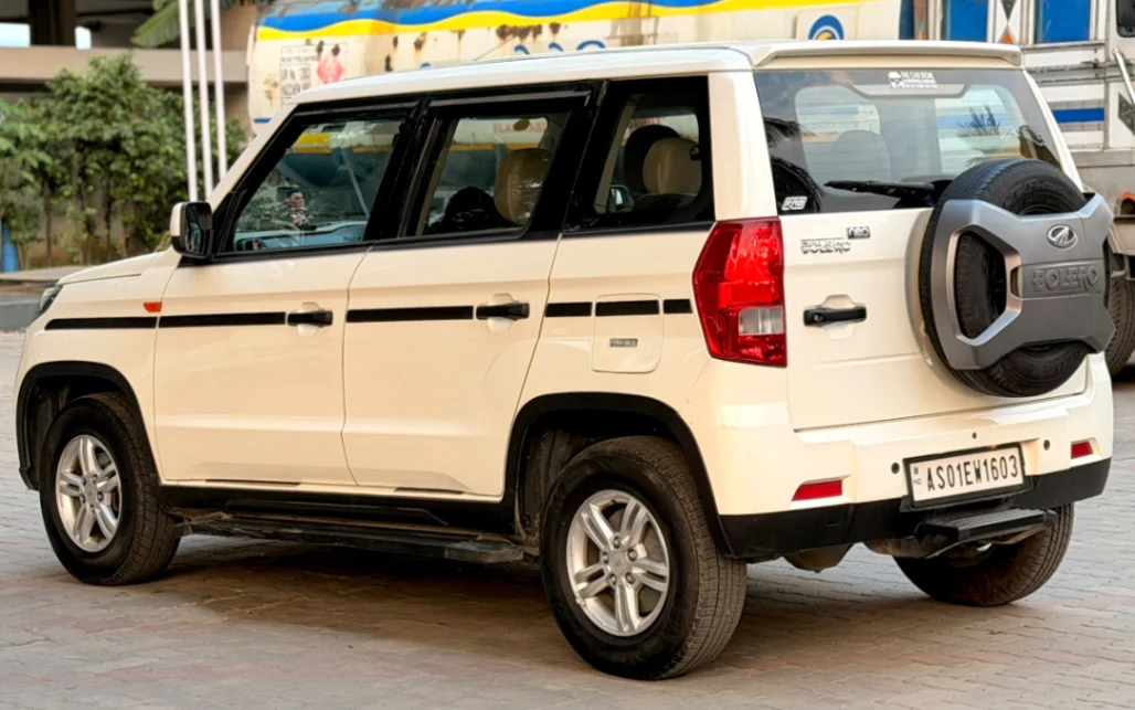 Mahindra Bolero - Thumbnail 10
