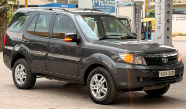 Tata Safari - Thumbnail 3