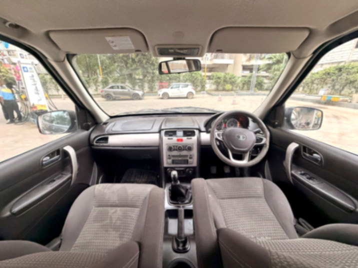 Tata Safari - Thumbnail 5