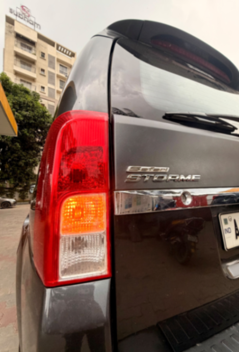 Tata Safari - Thumbnail 10