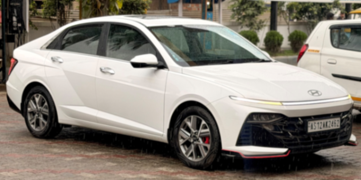 Hyundai Verna - Thumbnail 3